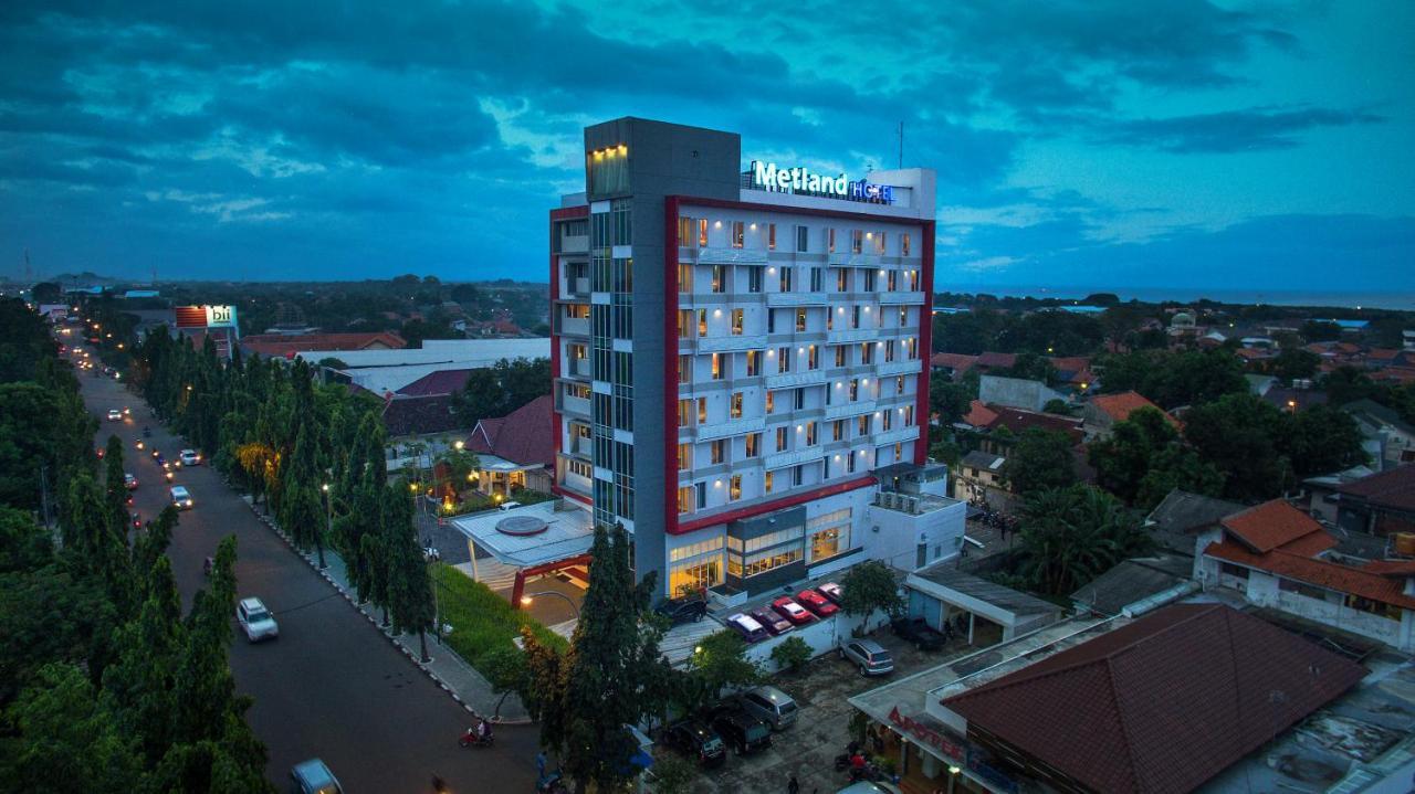 Metland Hotel Чиребон Екстер'єр фото