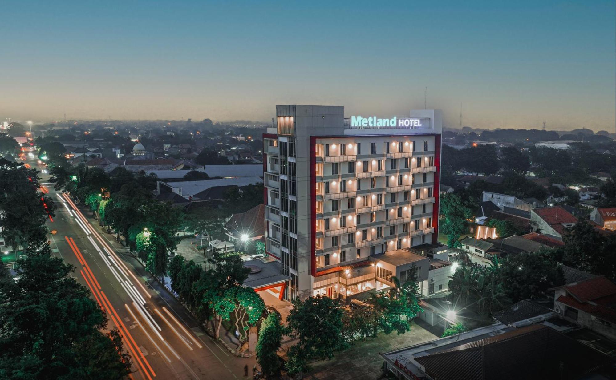 Metland Hotel Чиребон Екстер'єр фото