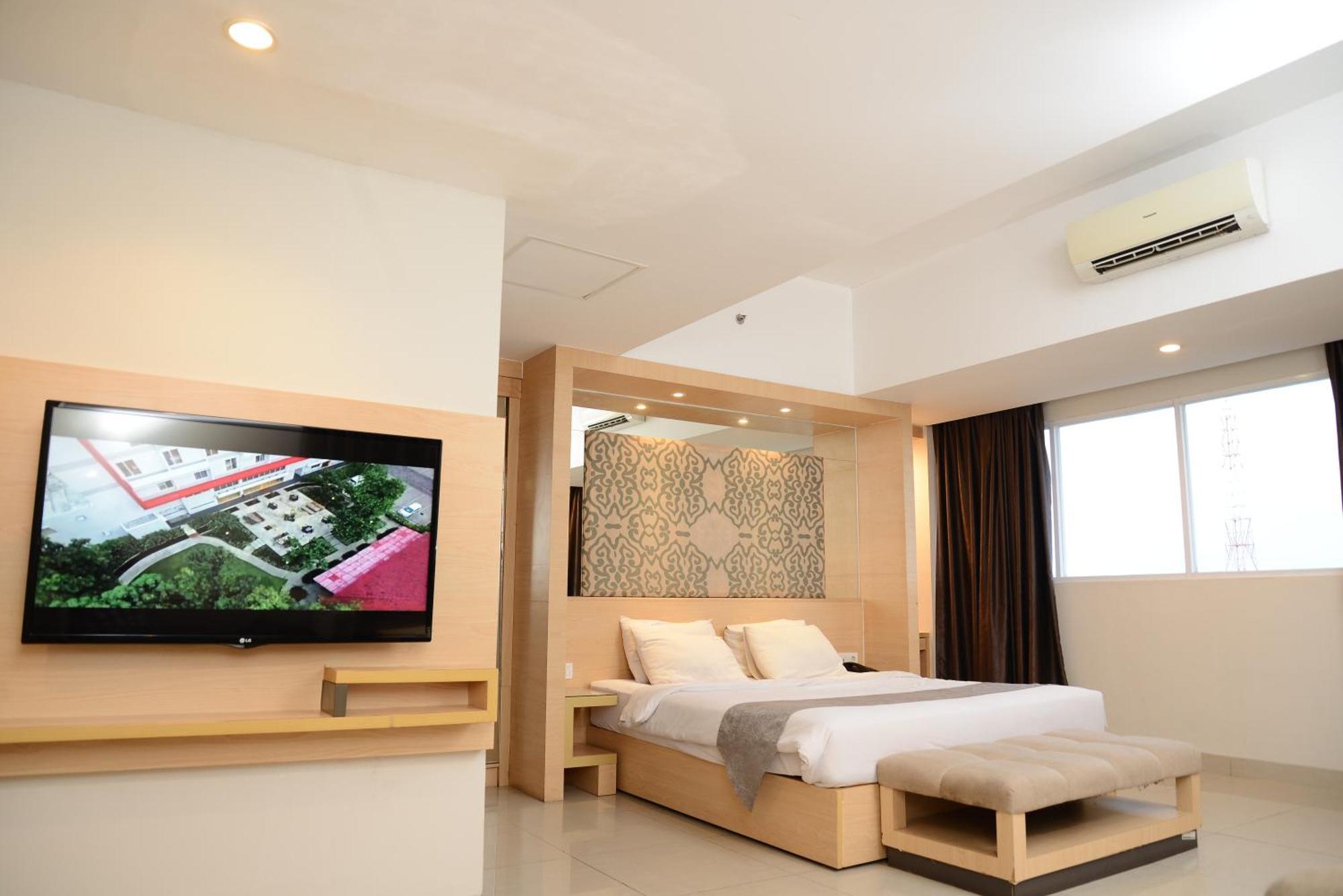 Metland Hotel Чиребон Екстер'єр фото