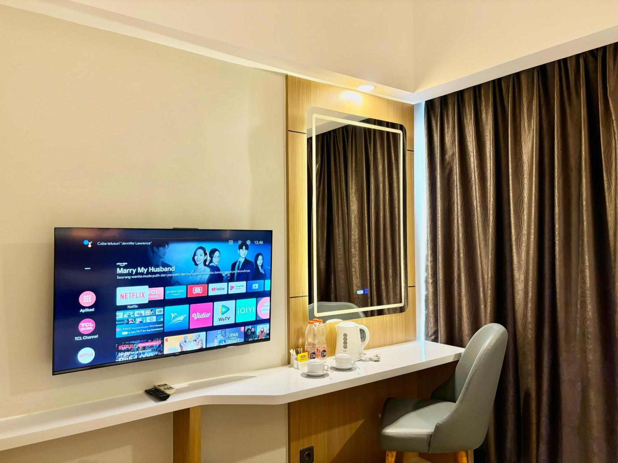 Metland Hotel Чиребон Екстер'єр фото